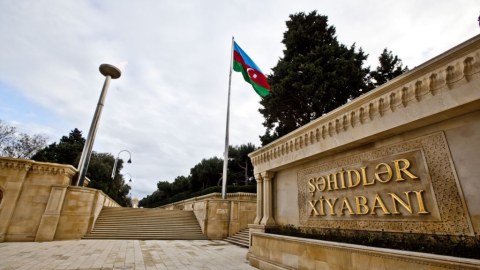 Üç ölkənin parlament sədrləri Şəhidlər xiyabanında