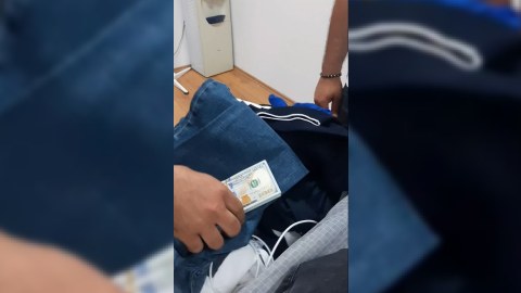 Gömrükdə dollar əməliyyatı - FOTOLAR 