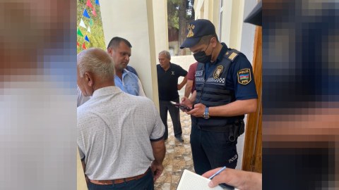 Samux polisi Lüksemburqda COVİD pasportu olmayanları toya buraxmadı - FOTO