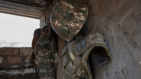 Erməni hərbçi özünü güllələdi