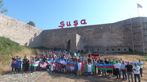Vətənə gələn diaspor nümayəndələri Şuşaya getmələrini böyük şans adlandırdılar