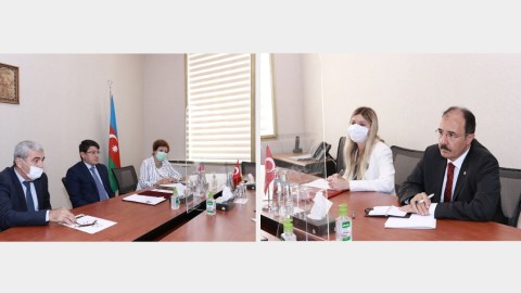Fuad Muradov Türkiyənin Azərbaycandakı səfiri ilə görüşüb