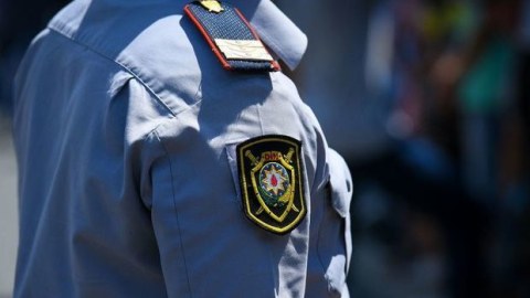 Prokurorluq bıçaqlanan polislə bağlı məlumat yaydı
