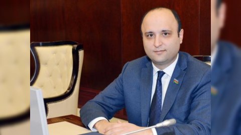 “Jirinovski siyasi arenanı çayxana ilə səhv salıb”