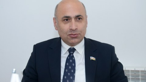 Deputat: “Eldəniz Səlimovla danışmamışam”