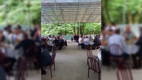 Karantini pozan restoran sahibi 4 min manat cərimələndi