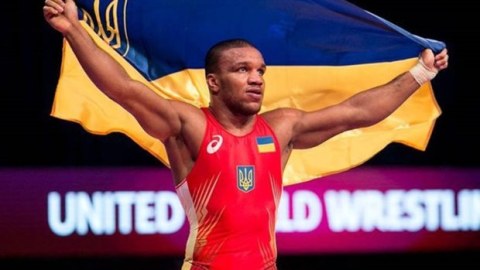 Deputat Olimpiya çempionu oldu 