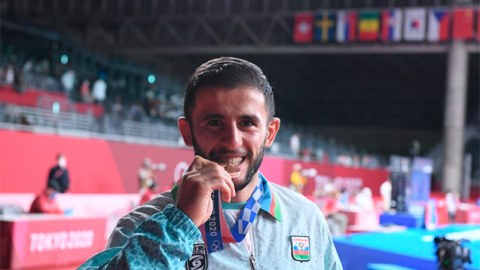 “Həmin silahı alıb atama qaytaracam” - Olimpiya mükafatçımız