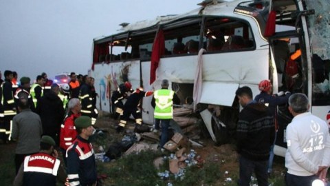 Türkiyədə dəhşətli qəza - 9 ölü, 30 yaralı