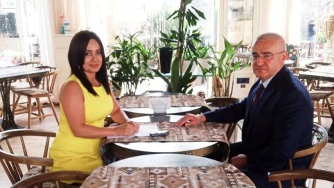 “Mənim üçün ən çətin vəzifə mətbuat katibi idi” – Səfirlə MÜSAHİBƏ
