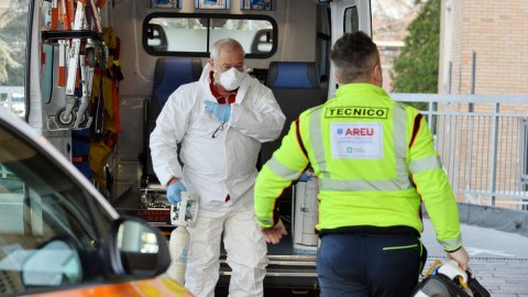 Braziliyada son sutkada 43 min insan virusa yoluxdu