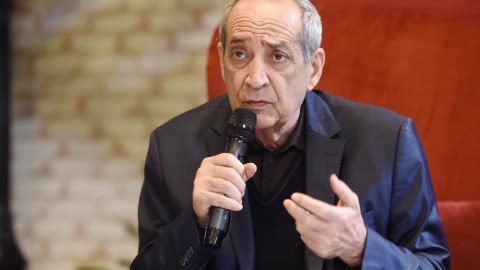“Məni dəvət etmirlər, heç istəmirəm də...” - Kinomuzun 73 yaşlı Nəsimisi