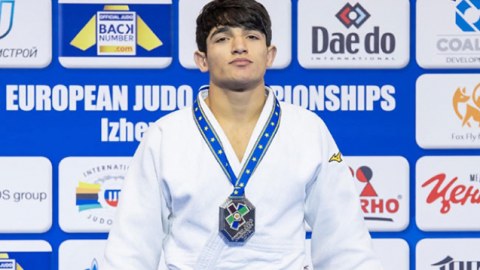 Cüdoçumuz gümüş medal qazandı