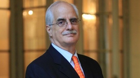 Keçmiş XİN başçısı müdafiə naziri təyin edildi