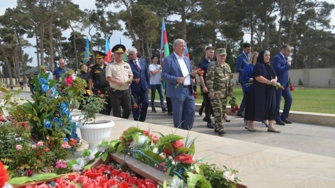 Şəhid polkovnik-leytenantın anım mərasimi keçirilib - FOTOLAR