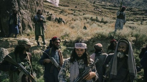 “Taliban” daha bir inzibati mərkəzi ələ keçirdi  