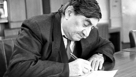 Müsibət oluruq biz, səhv düşəndə yerimiz - Qabilin sərgisi açılıb