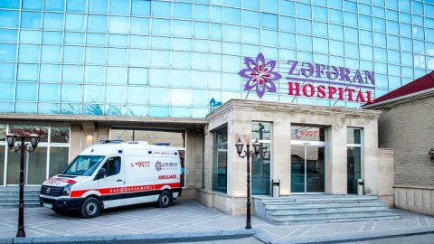 “Xəstə anamı aldadıb, saatlarla gözlətdilər” - Şikayət