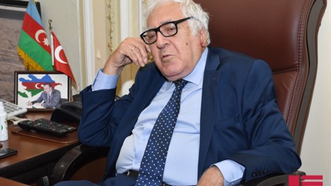 “İndi elə qadınlar var ki, Təhminə onların yanında rahibədir”