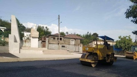 Njdenin büstü  Xocavəndin mərkəzindən hələ də götürülməyib – FOTO
