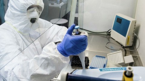 Gürcüstanda bir gündə minlərlə insan virusa yoluxdu