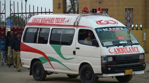 Pakistan qana boyandı: 13 ölü, onlarla yaralı
