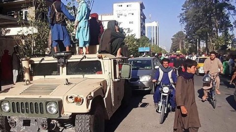 “Taliban” Əfqanıstan İslam Əmirliyi elan edir, əhali Kabildən qaçır