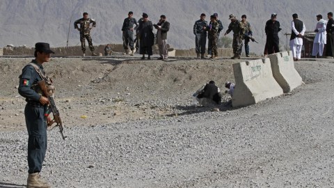 Amerikalı general “Taliban” nümayəndələri ilə görüşüb