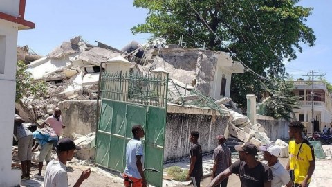 Haitidə zəlzələ qurbanlarının sayı 1297-yə çatdı  