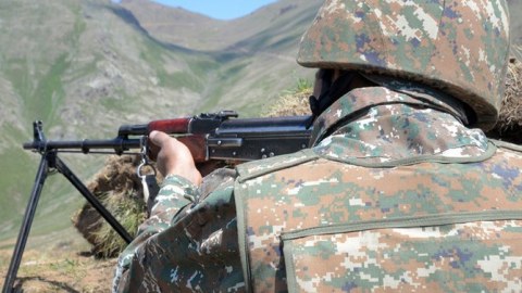  Naxçıvan pulemyotlardan atəşə tutulur 