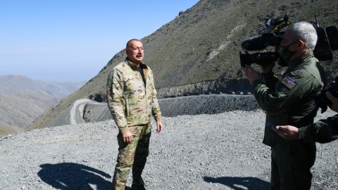 Prezident Kəlbəcərdə: “Şəhidlərimizin qanını alaraq qayıtdıq”