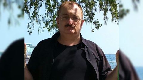 QƏQƏNİSTAN: Qəni getdi, Qəni gəldi