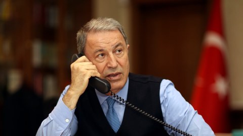 Akar almaniyalı həmkarı ilə Əfqanıstanı müzakirə etdi