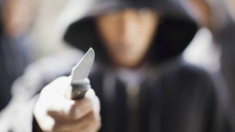 Bərdədə amansız qətl: Bacısının başını kəsdi