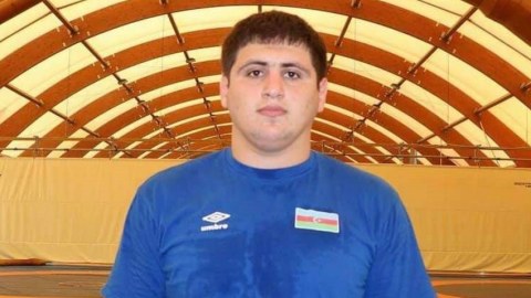 Güləşçilərimiz dünya çempionatında iki medal qazandı