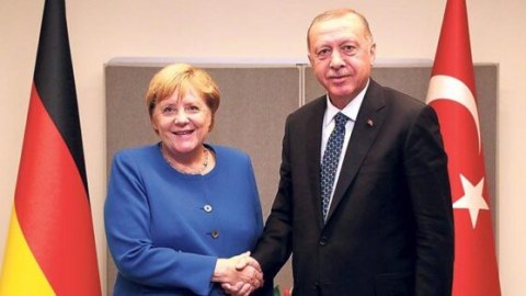 Ərdoğan və Merkel Əfqanıstanı müzakirə etdi