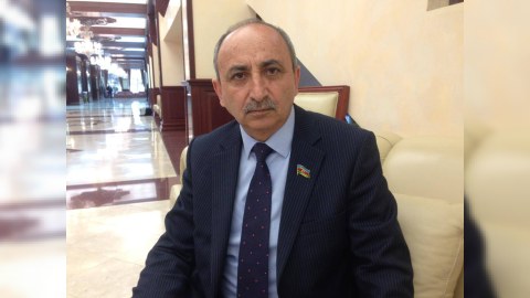 Deputat Qafar Çaxmaqlını İTTİHAM ETDİ