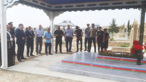 Doğum günündə şəhidlər məzarı başında anıldı