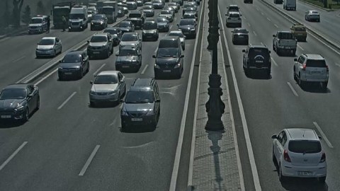 Heydər Əliyev prospektində yanğın - FOTO (YENİLƏNİB)