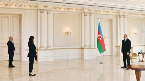 İlham Əliyev: “Ehtiyacı olan ölkələrlə peyvəndləri paylaşmışıq”