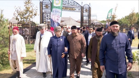 Şeyxin Çeçenistana səfəri başa çatdı - FOTO