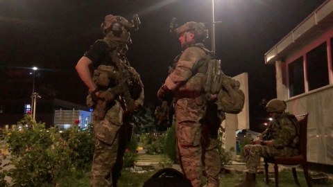 ABŞ hərbçilərini Kabildən çıxarmağa başladı  
