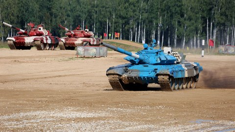  Tankçılarımız Moskvada ilk yarışa başladı - FOTOLAR 