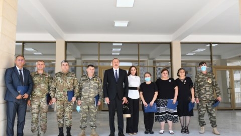 Prezidentin şəhid ailələri və qazilərlə görüşündən FOTOLAR
