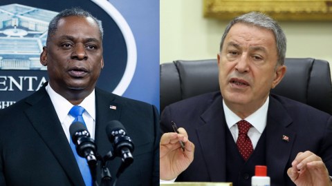 Akar amerikalı həmkarı ilə Əfqanıstandan danışdı