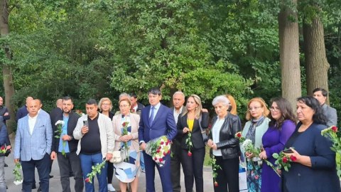 Haaqa şəhərində Xocalı abidəsi ziyarət edildi