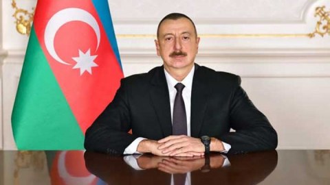 İlham Əliyev Qırğızıstan Prezidentini təbrik etdi