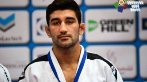 Paralimpiya çempionu: “Dəmir yumruq” əməliyyatını Tokioda davam etdirdik” 