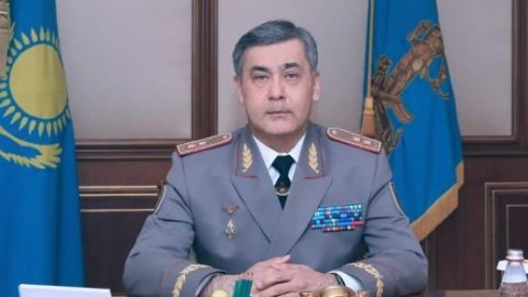 Müdafiə naziri istefa verdi