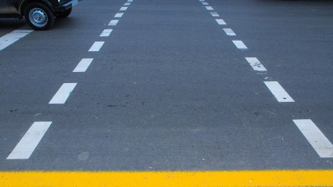 Paytaxtın bu yolunda hərəkət məhdudlaşdırılır
